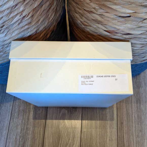 NIB (W37) - YSL Soho 105 Sandal - Picture 9 of 10